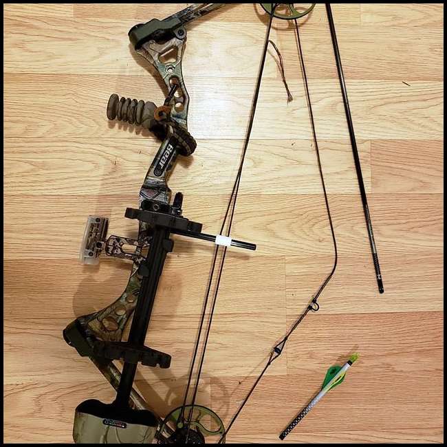 How to Fix a Derailed Bow String 