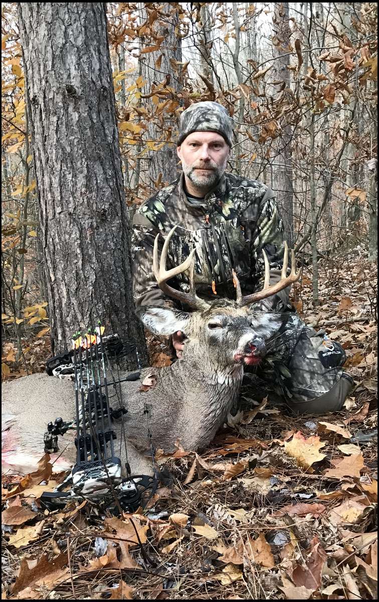 Whitetail's embedded Photo